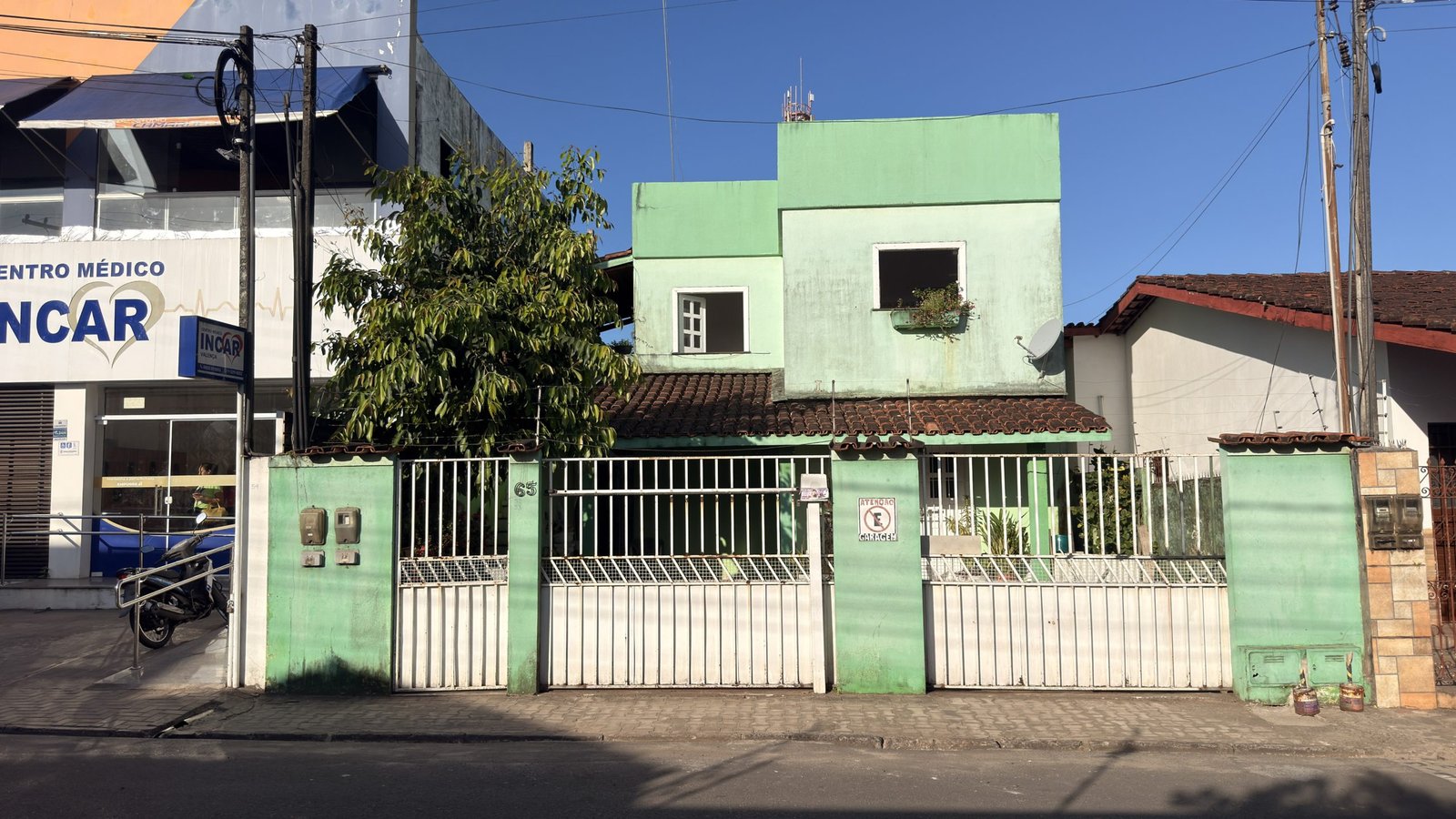 Casa à venda centro de Valença BA