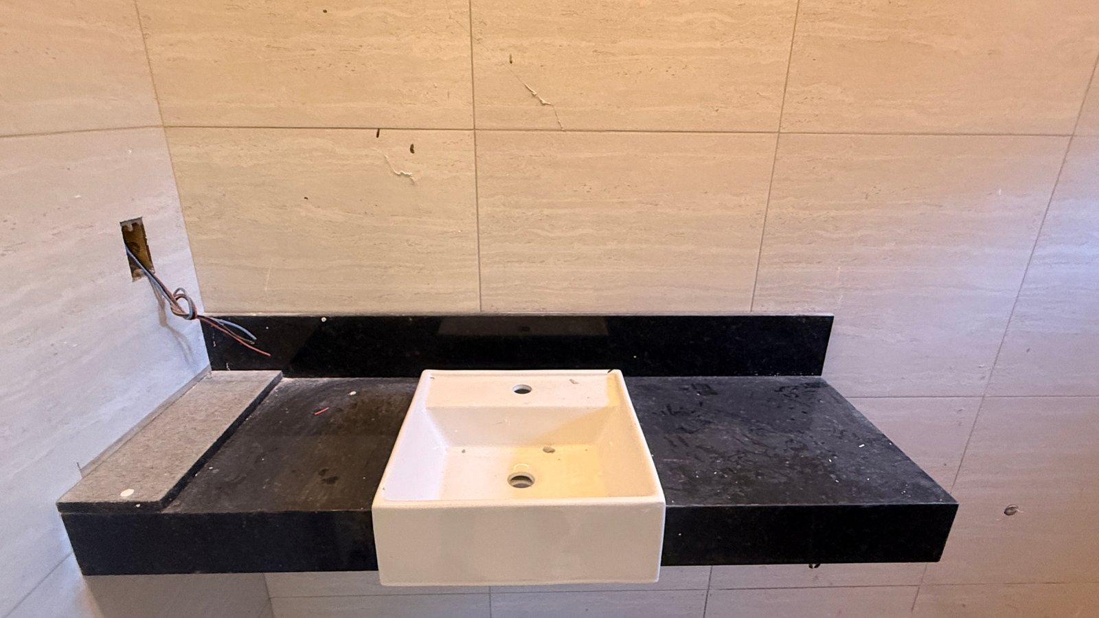 Casa Duplex à venda na Urbis – Valença – BA – fino acabamento