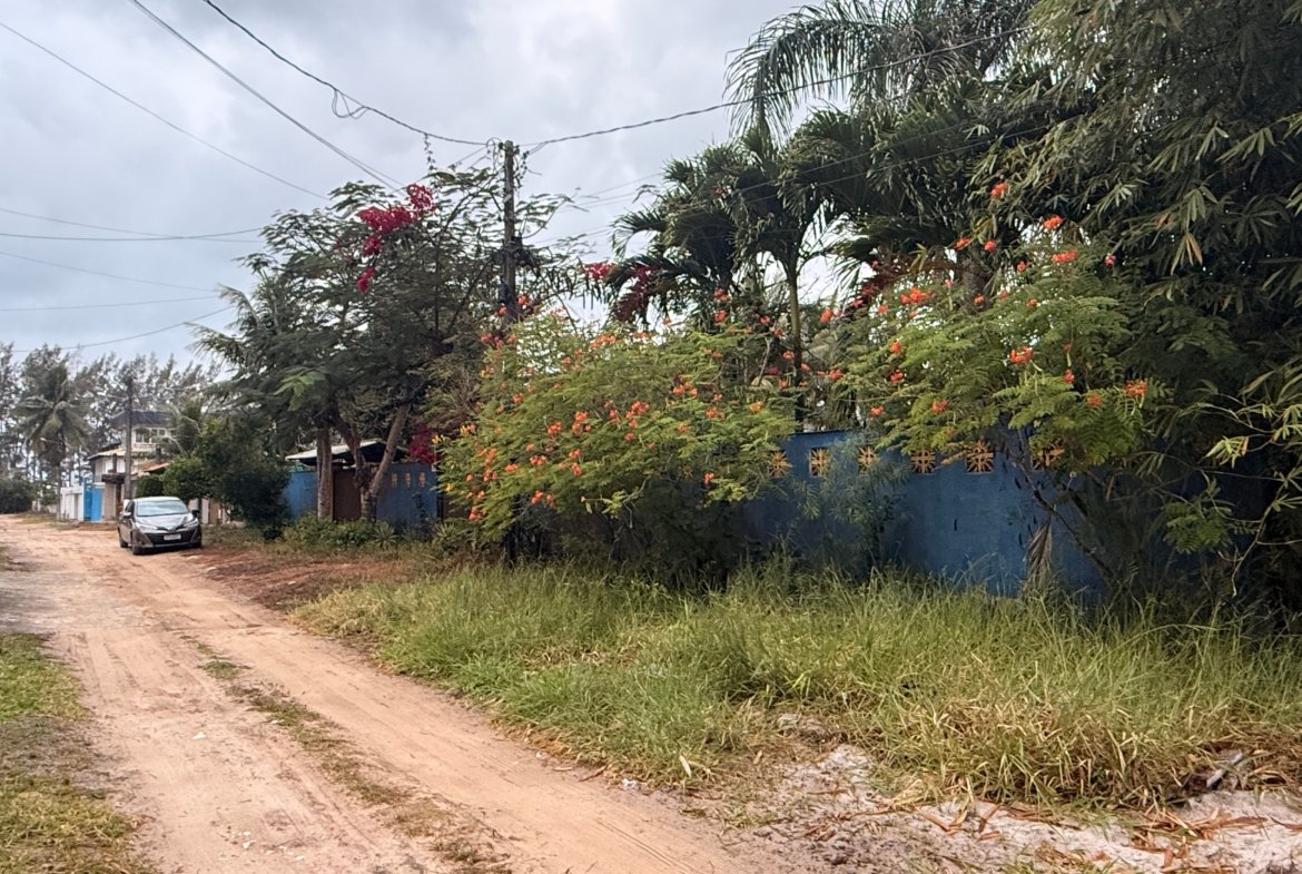 Terreno à venda na Praia de Guaibim 400m² a 200m do Mar – Com Escritura