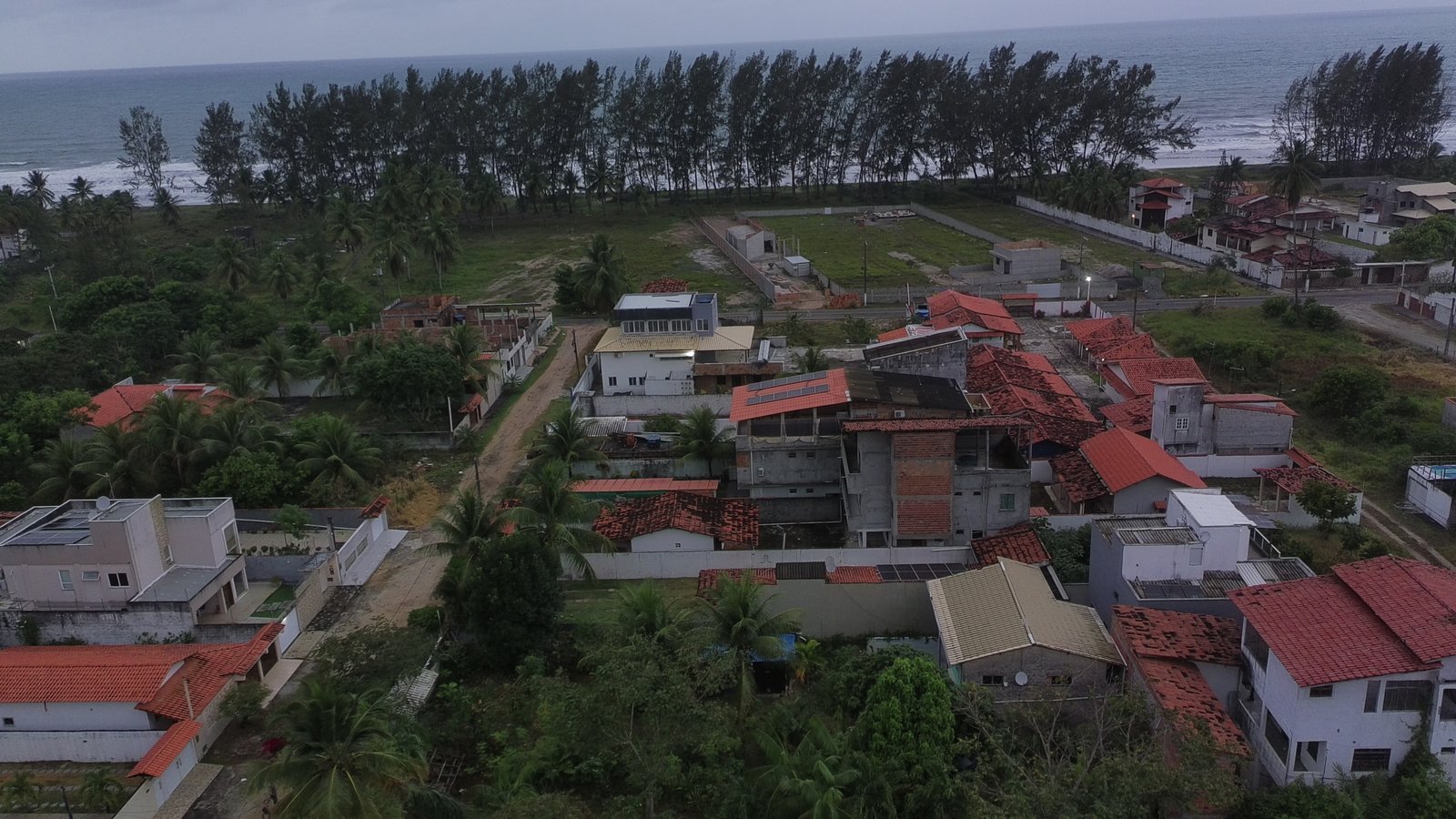 Terreno à venda na Praia de Guaibim 400m² a 200m do Mar – Com Escritura