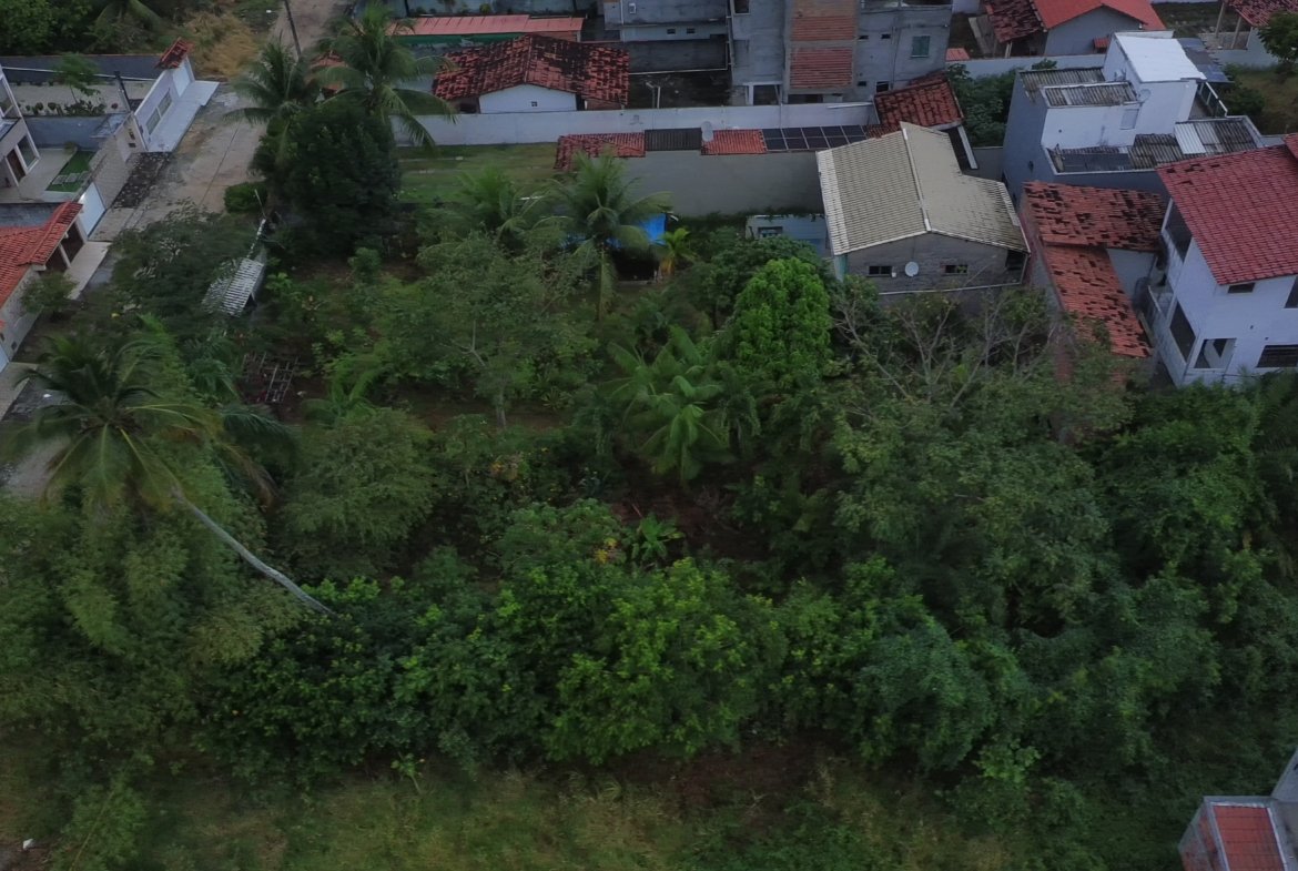Terreno à venda na Praia de Guaibim 400m² a 200m do Mar – Com Escritura