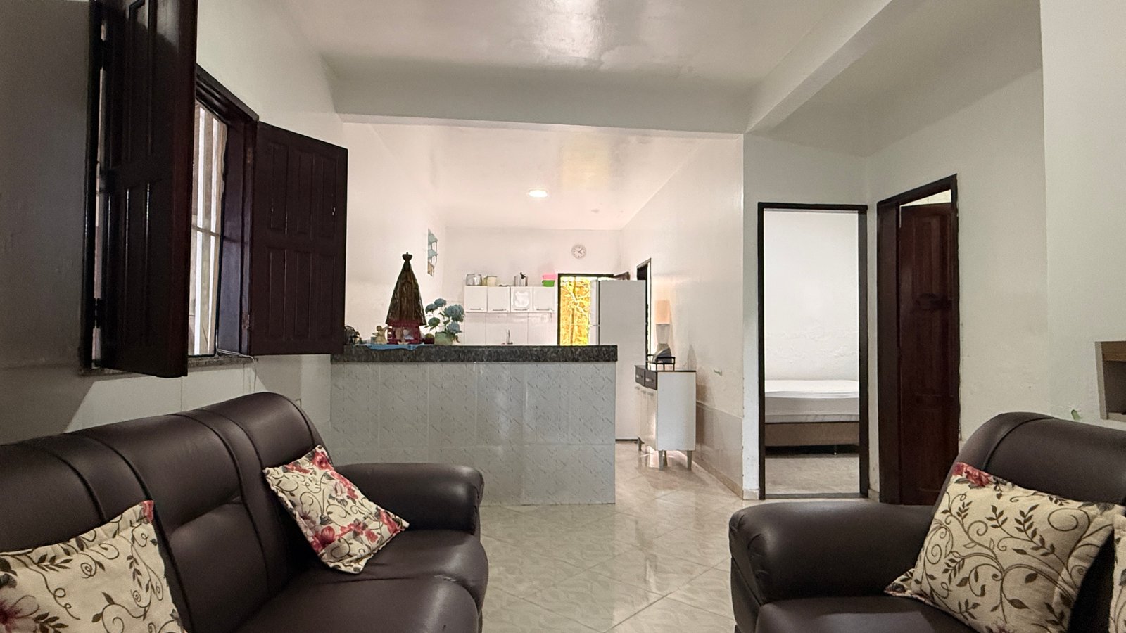 Casa à venda na praia de Guaibim, 5 quartos, 01 km do mar