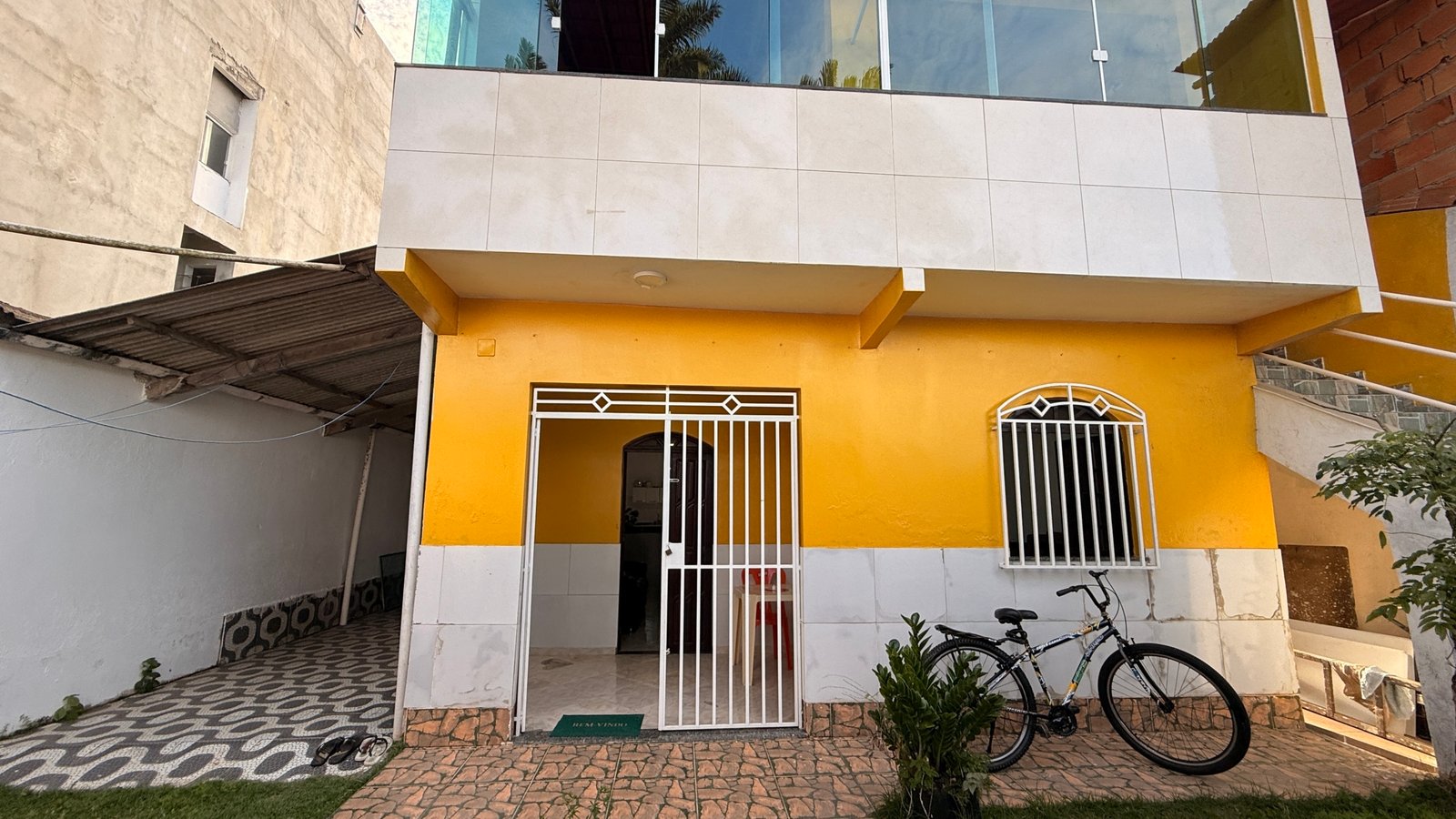 Casa à venda na praia de Guaibim, 5 quartos, 01 km do mar