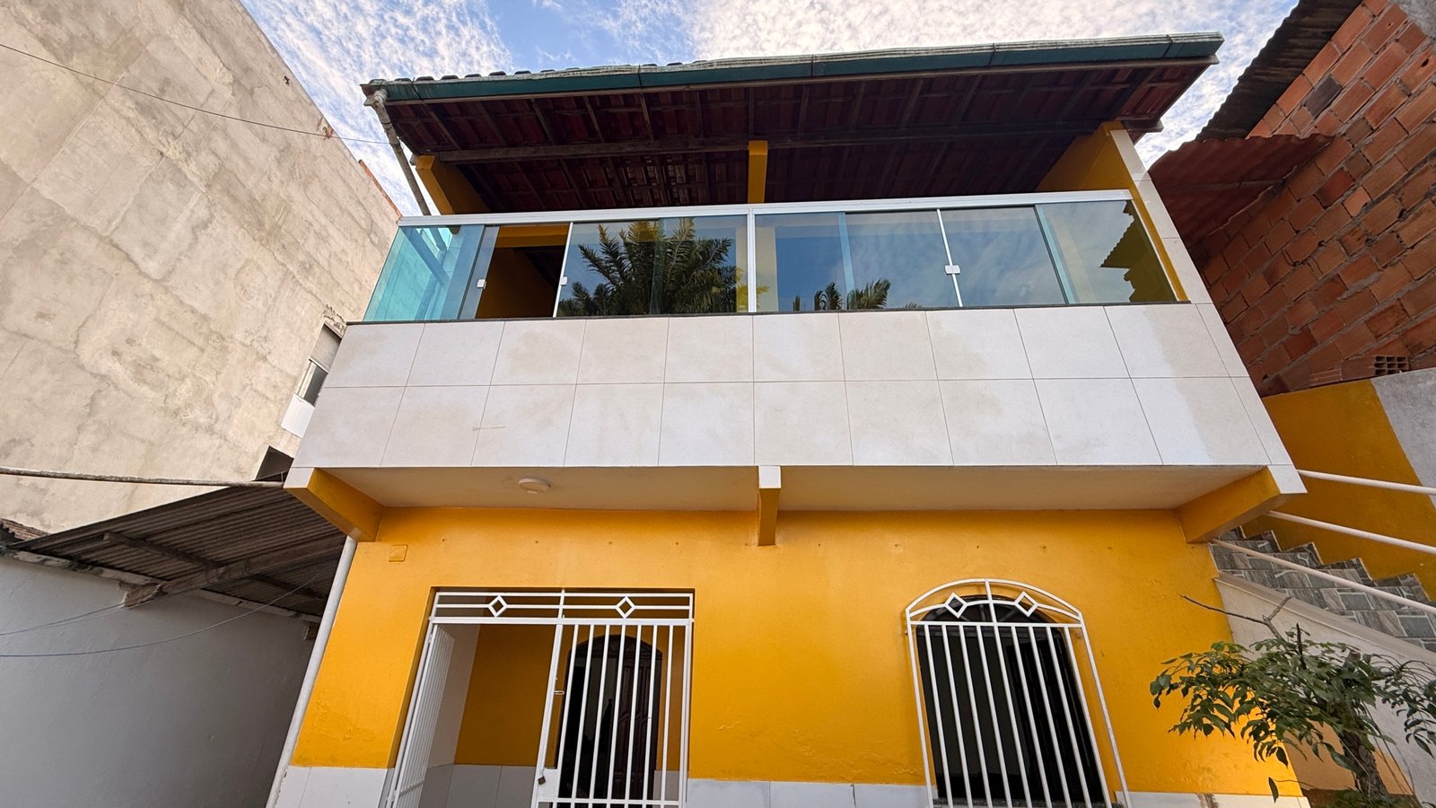 Casa à venda na praia de Guaibim, 5 quartos, 01 km do mar