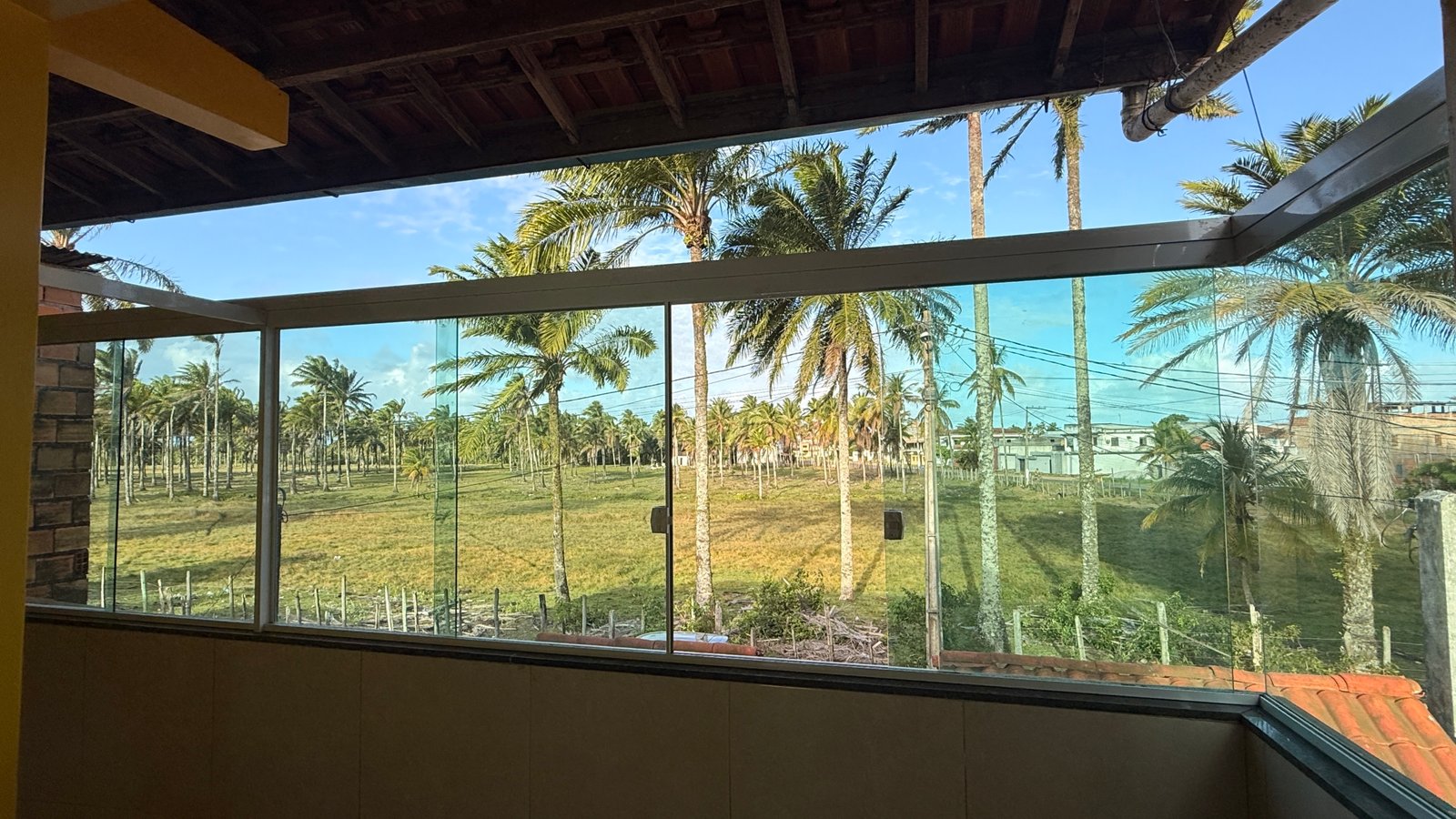 Casa à venda na praia de Guaibim, 5 quartos, 01 km do mar