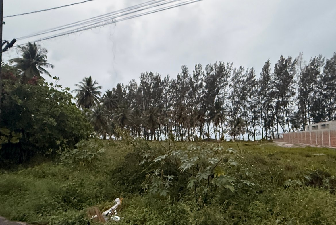 Terreno à venda na Praia de Guaibim 400m² a 200m do Mar – Com Escritura