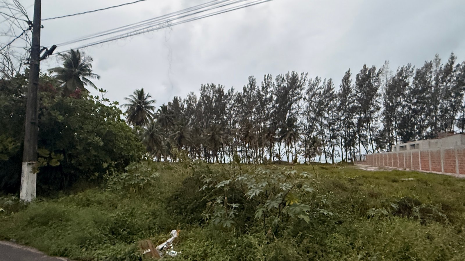 Terreno à venda na Praia de Guaibim 400m² a 200m do Mar – Com Escritura