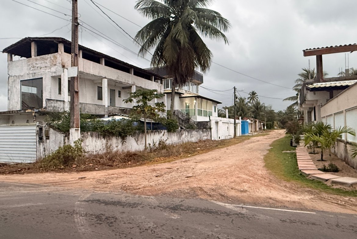 Terreno à venda na Praia de Guaibim 400m² a 200m do Mar – Com Escritura