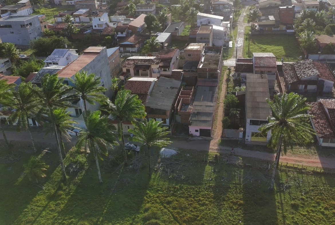 Casa à venda na praia de Guaibim, 5 quartos, 01 km do mar