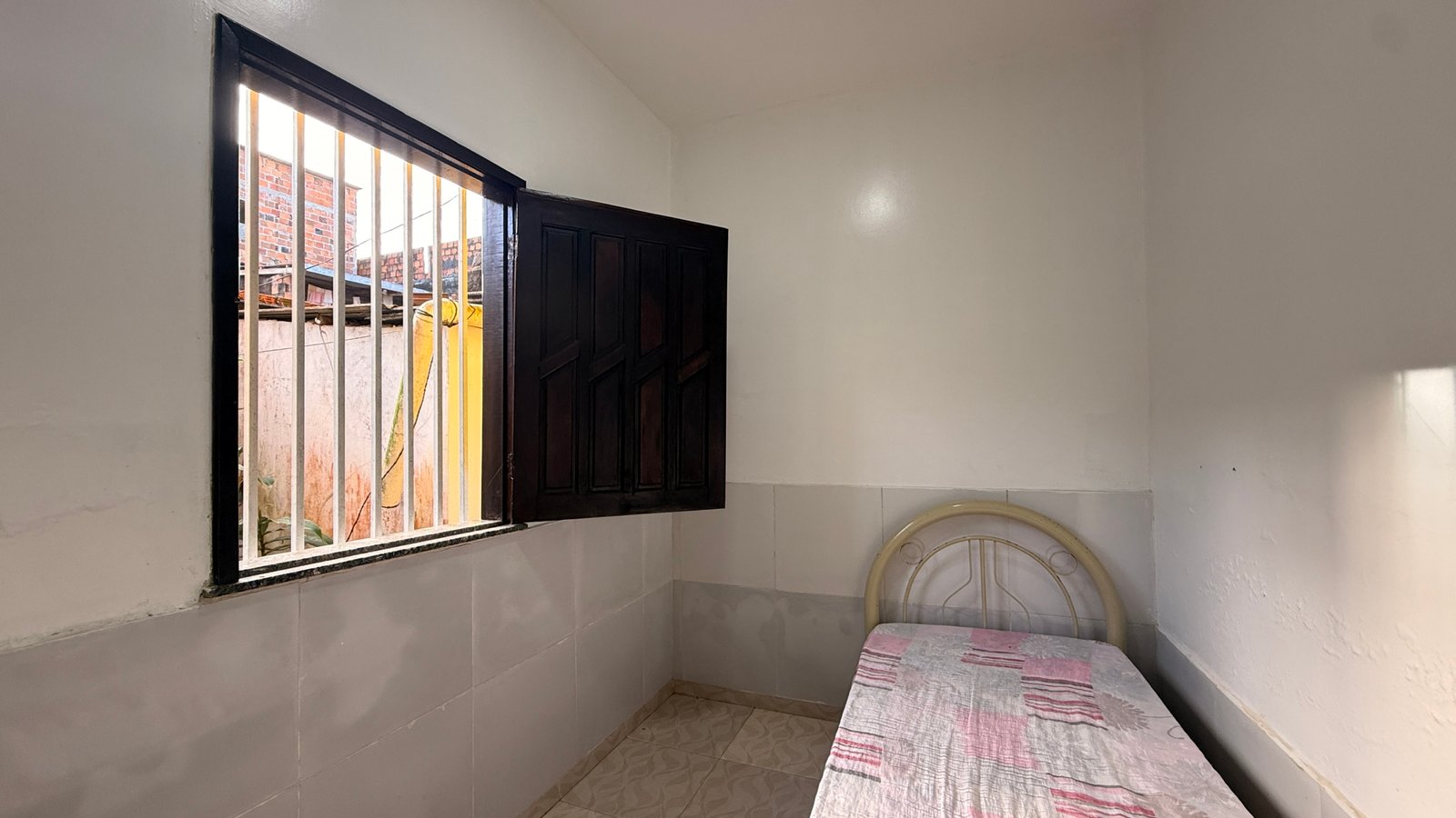 Casa à venda na praia de Guaibim, 5 quartos, 01 km do mar