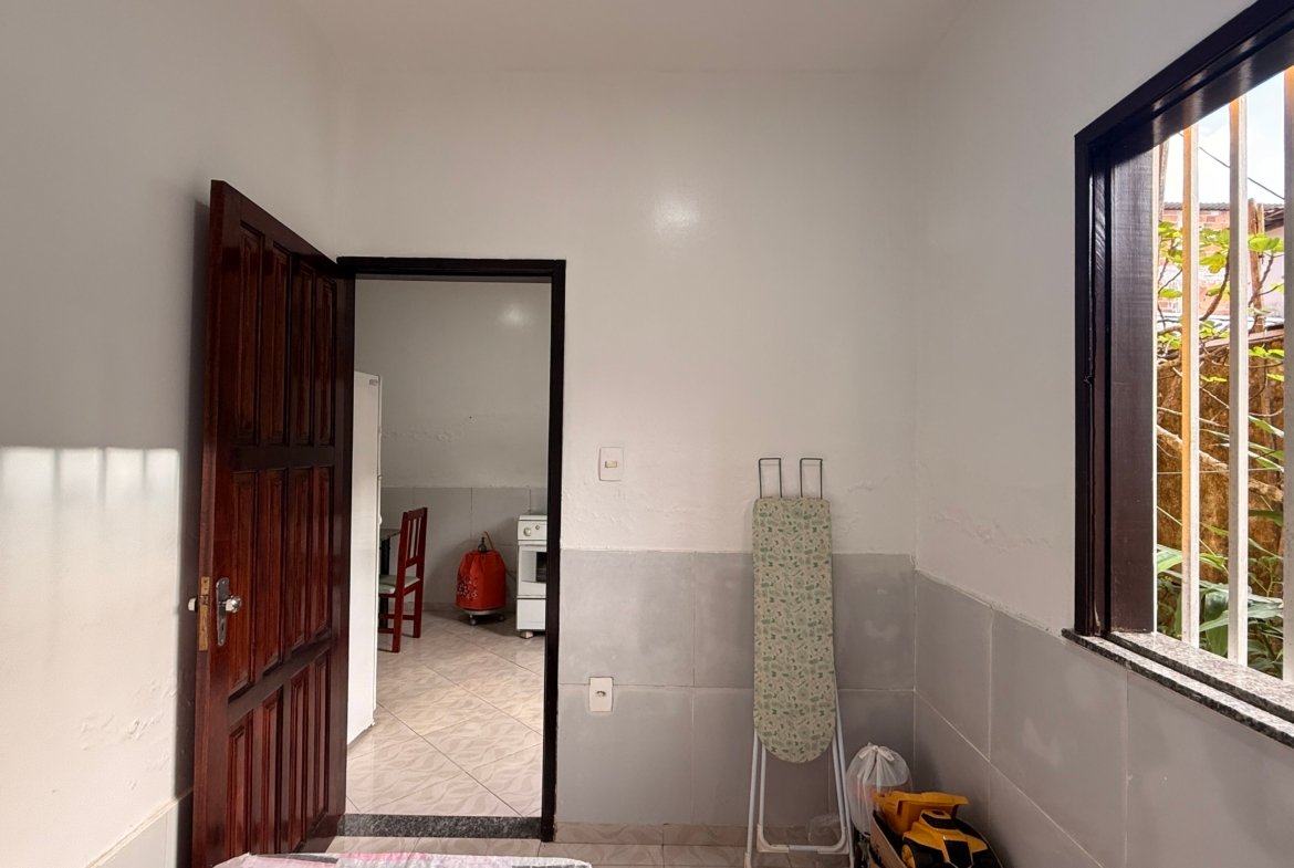 Casa à venda na praia de Guaibim, 5 quartos, 01 km do mar