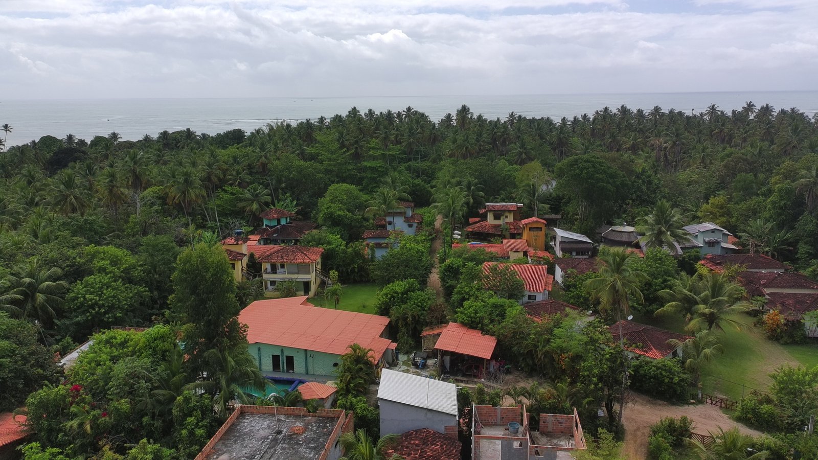 Aparatmento à venda em Morro de São Paulo – 250m da Quarta Praia – Ideal para Airbnb