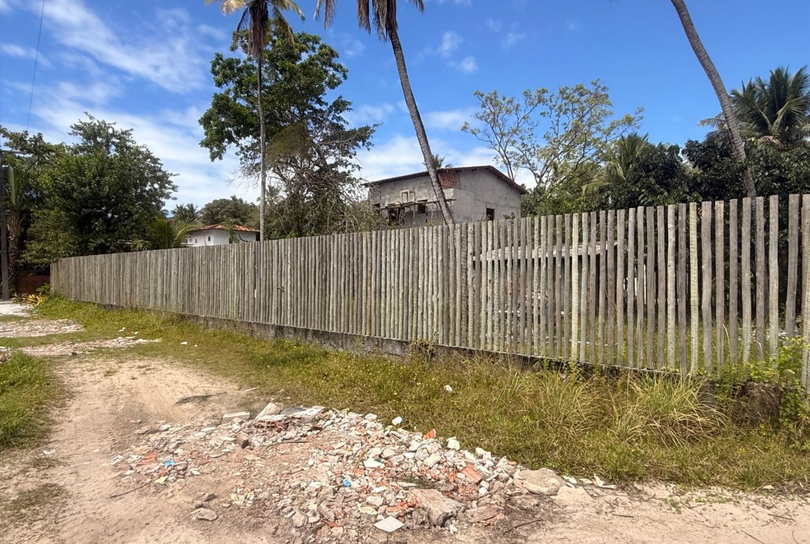 Terreno de 450m² (15x30m) a 300 Metros da Quarta Praia – Morro de São Paulo/BA