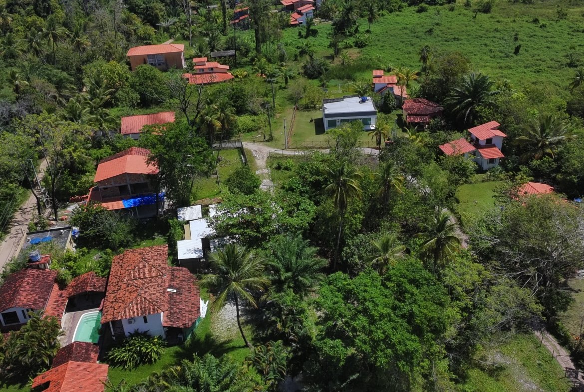 Terreno de 450m² (15x30m) a 300 Metros da Quarta Praia – Morro de São Paulo/BA