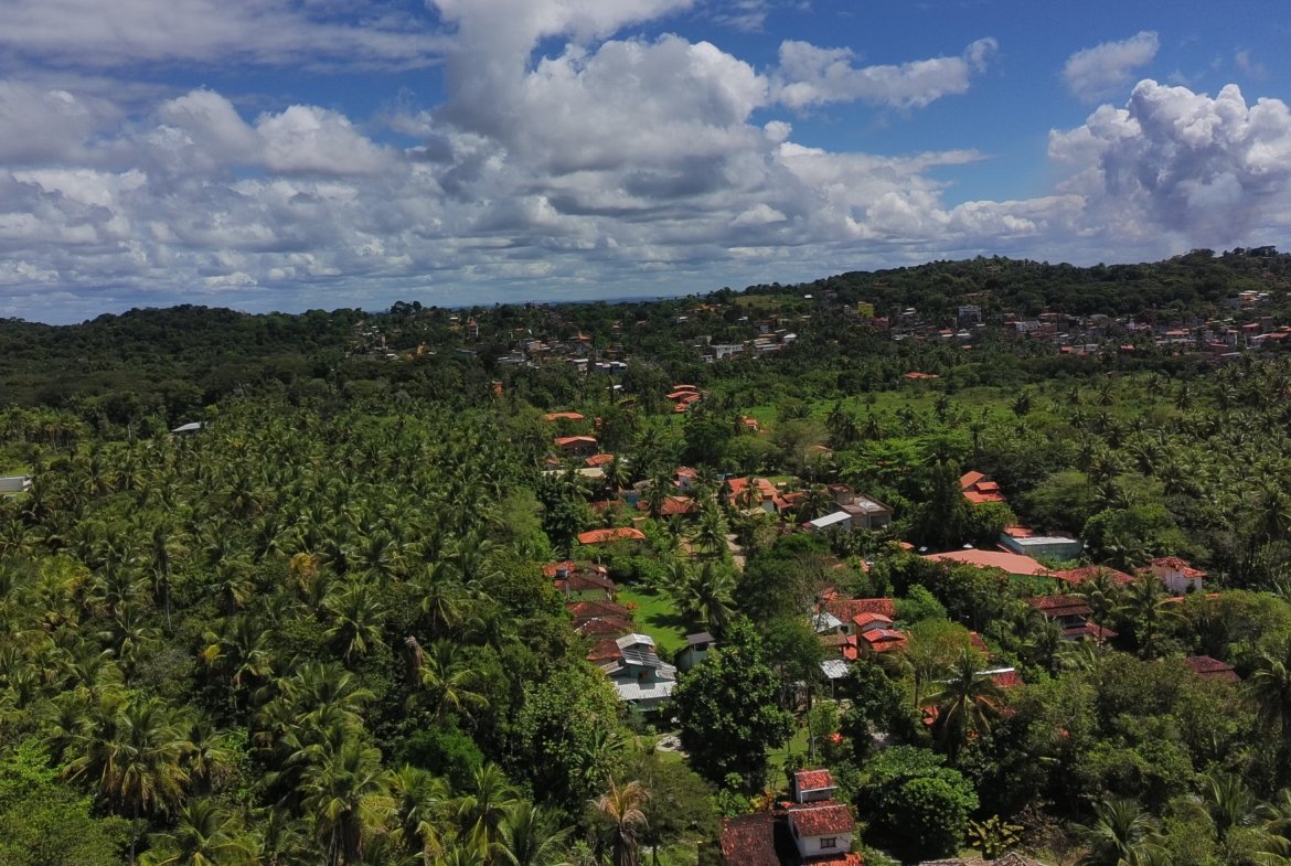 Terreno de 450m² (15x30m) a 300 Metros da Quarta Praia – Morro de São Paulo/BA