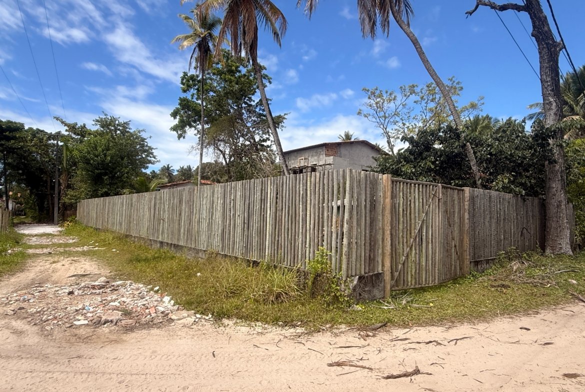 Terreno de 450m² (15x30m) a 300 Metros da Quarta Praia – Morro de São Paulo/BA