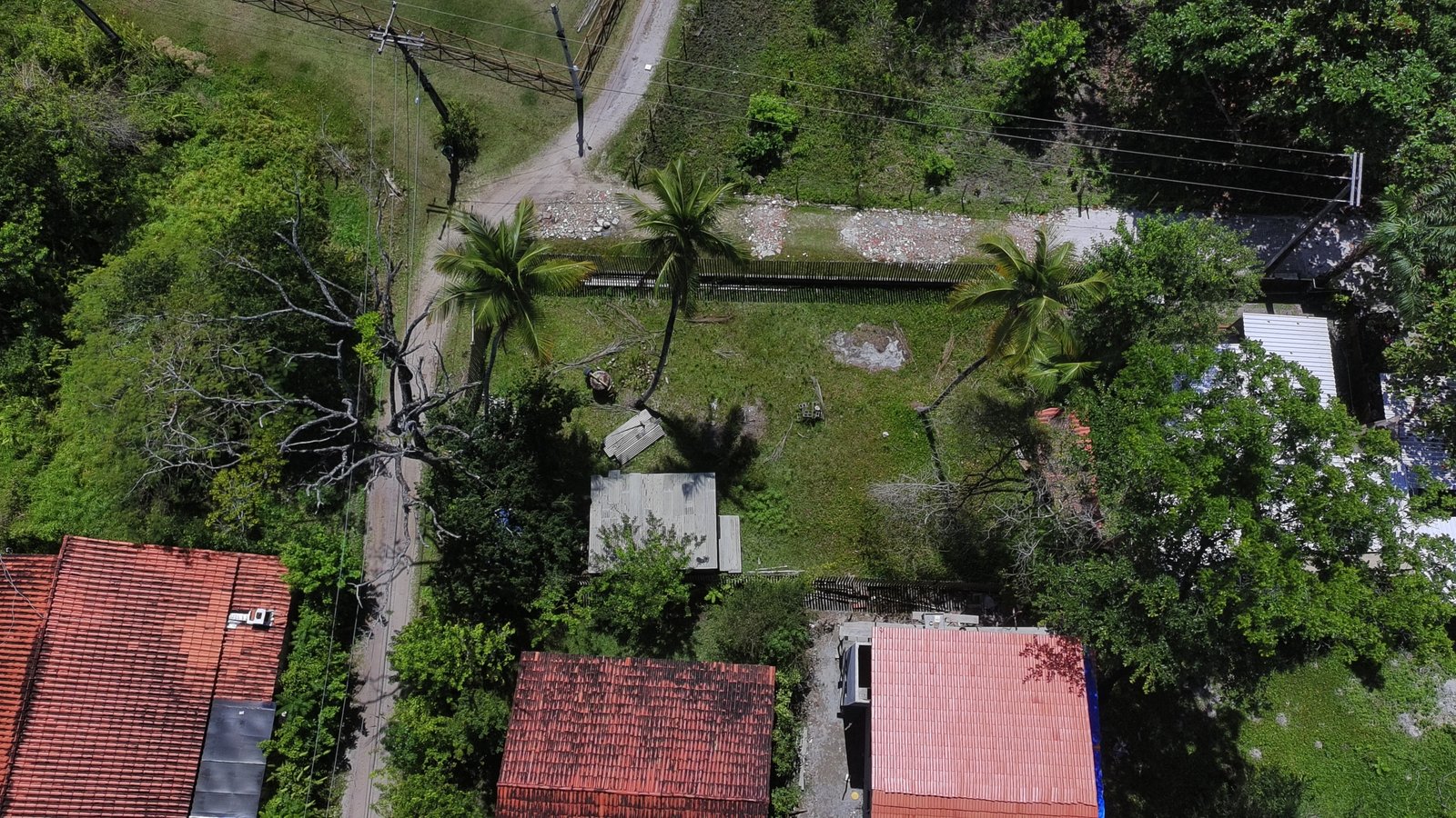 Terreno de 450m² (15x30m) a 300 Metros da Quarta Praia – Morro de São Paulo/BA