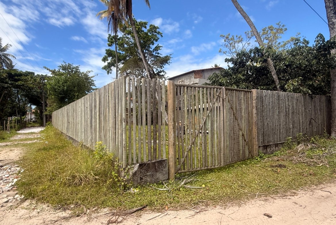 Terreno de 450m² (15x30m) a 300 Metros da Quarta Praia – Morro de São Paulo/BA