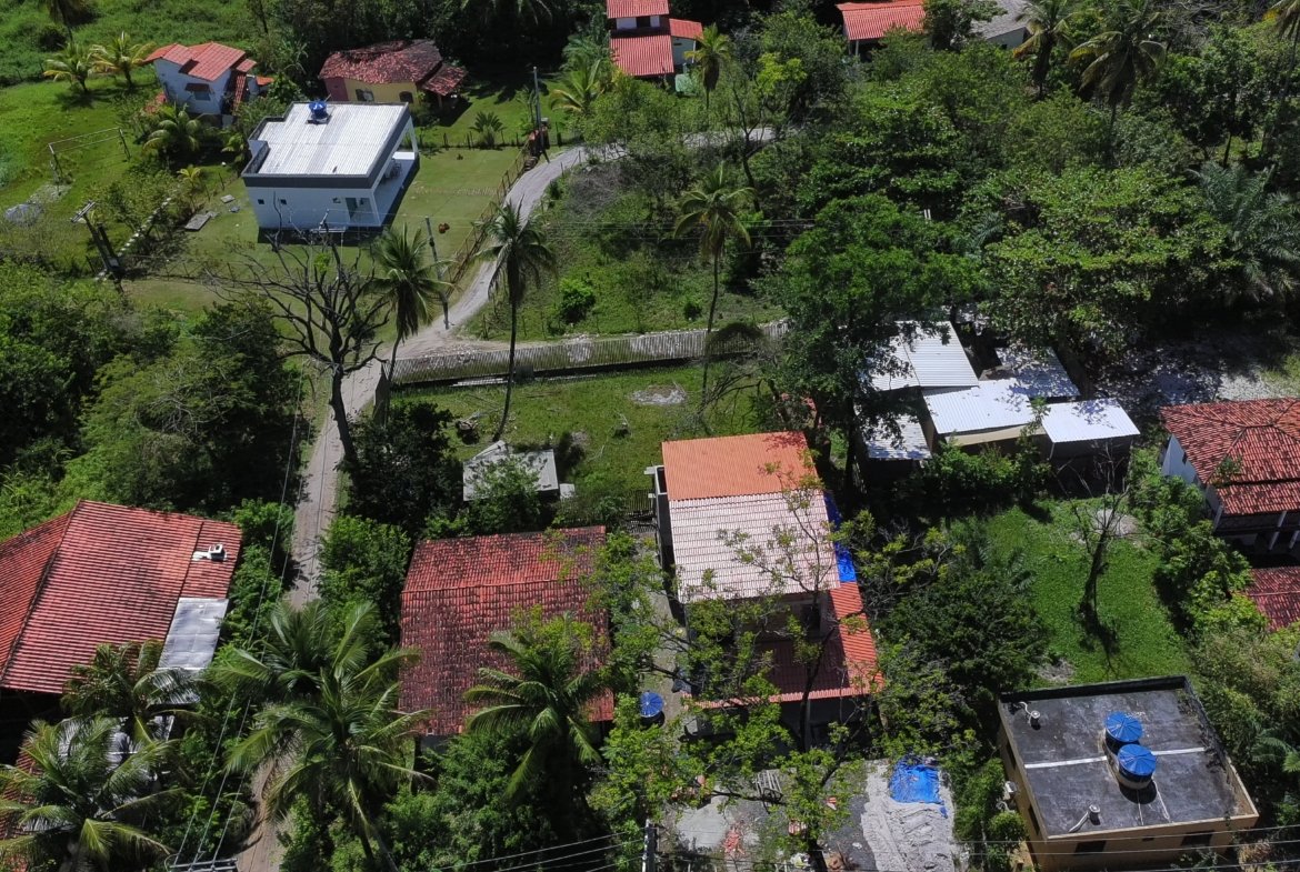 Terreno de 450m² (15x30m) a 300 Metros da Quarta Praia – Morro de São Paulo/BA