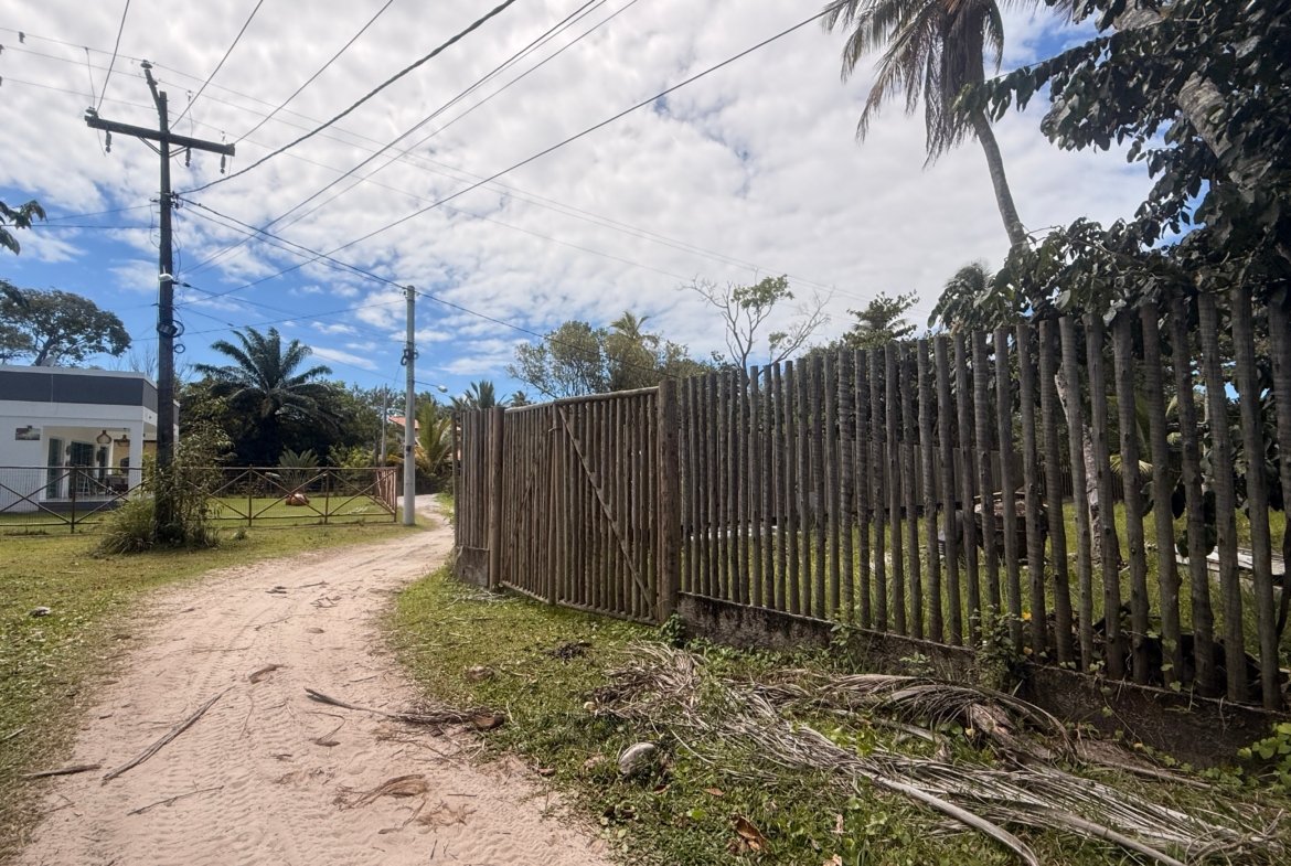 Terreno de 450m² (15x30m) a 300 Metros da Quarta Praia – Morro de São Paulo/BA