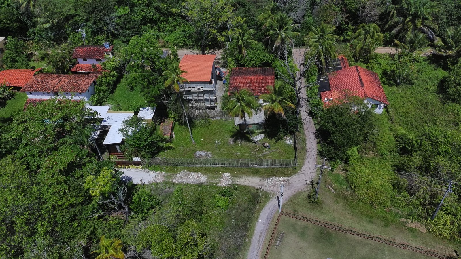 Terreno de 450m² (15x30m) a 300 Metros da Quarta Praia – Morro de São Paulo/BA
