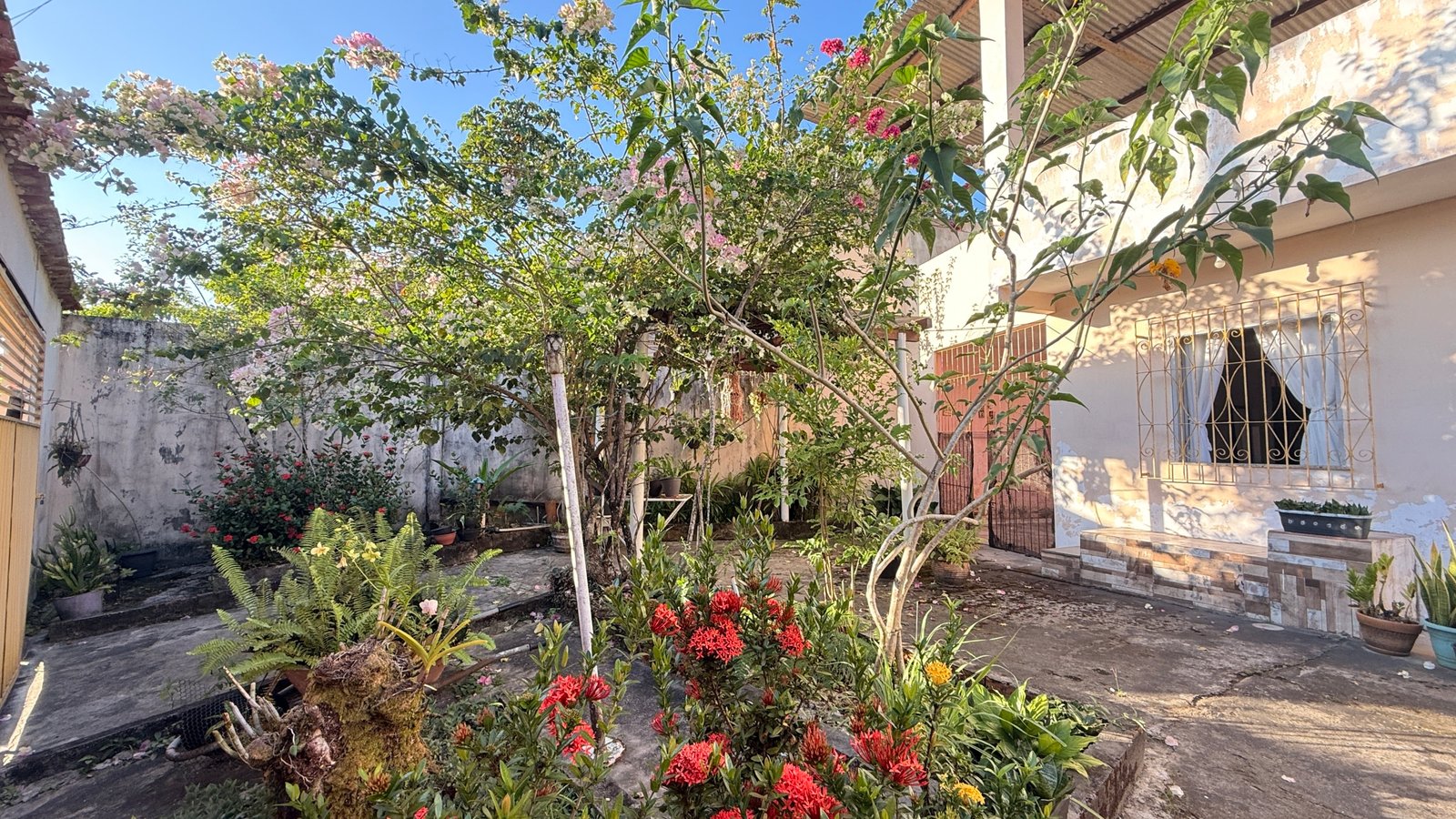 CASA TÉRREA À VENDA EM VALENÇA – BA | 300m² DE TERRENO NO BATE QUENTE