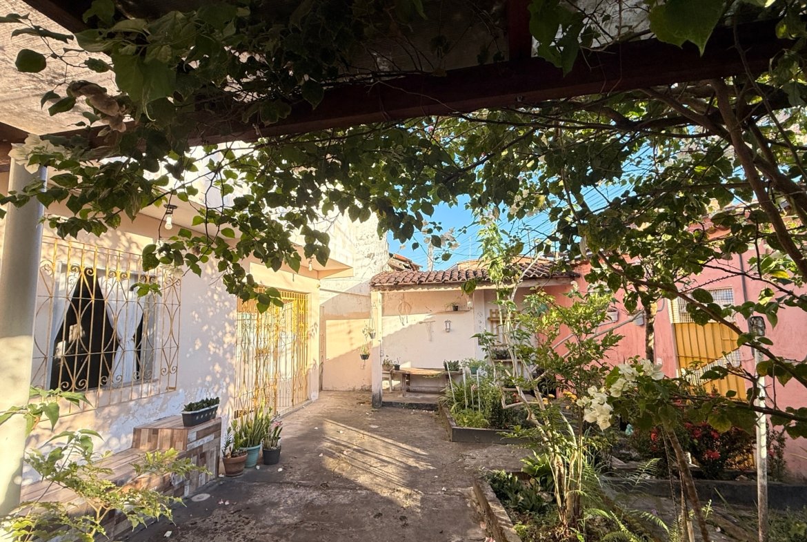 CASA TÉRREA À VENDA EM VALENÇA – BA | 300m² DE TERRENO NO BATE QUENTE