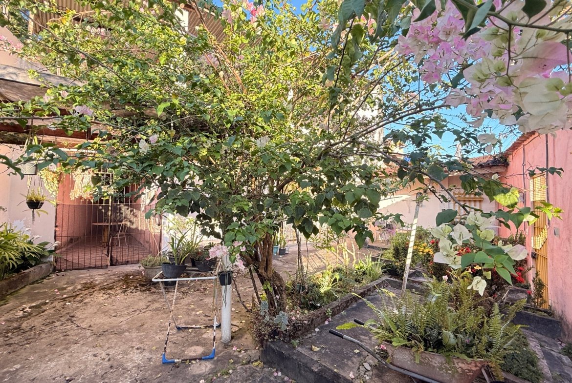 CASA TÉRREA À VENDA EM VALENÇA – BA | 300m² DE TERRENO NO BATE QUENTE