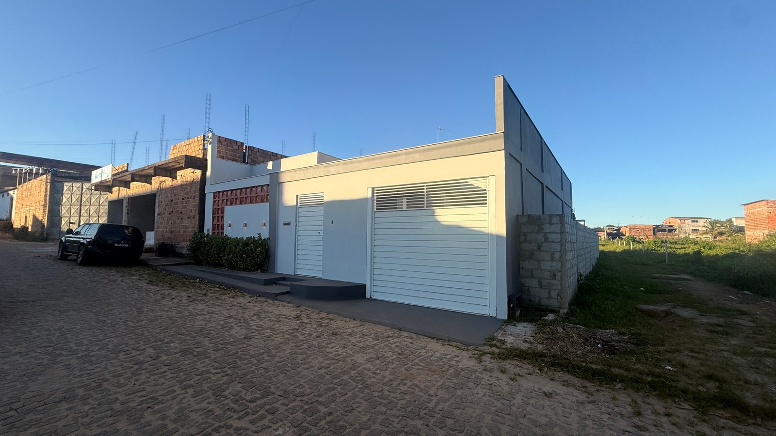 Casa Nova em Valença BA: 2 Suítes, 140m², Pronta para Morar
