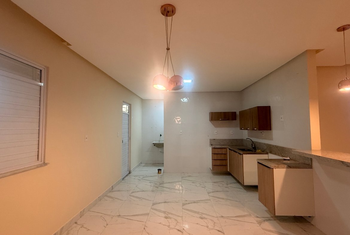Casa Nova em Valença BA: 2 Suítes, 140m², Pronta para Morar