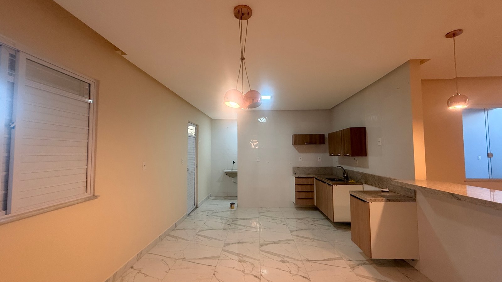 Casa Nova em Valença BA: 2 Suítes, 140m², Pronta para Morar