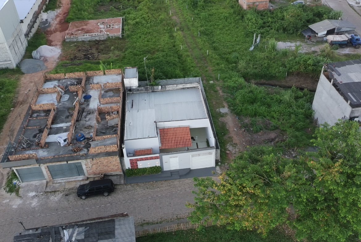 Casa Nova em Valença BA: 2 Suítes, 140m², Pronta para Morar