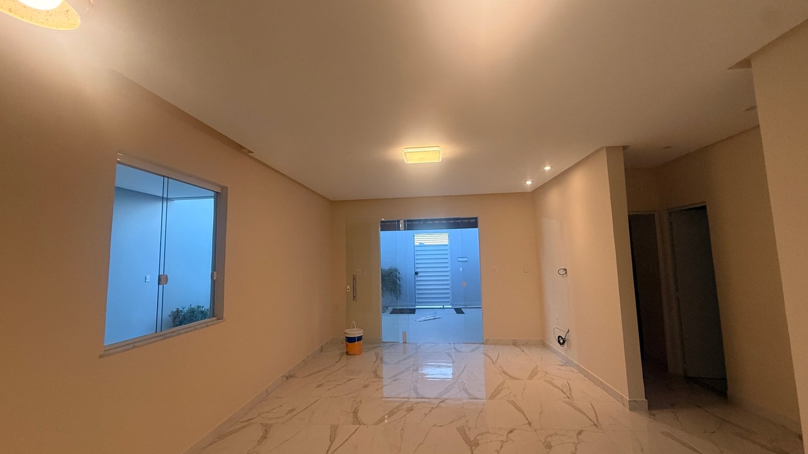 Casa Nova em Valença BA: 2 Suítes, 140m², Pronta para Morar