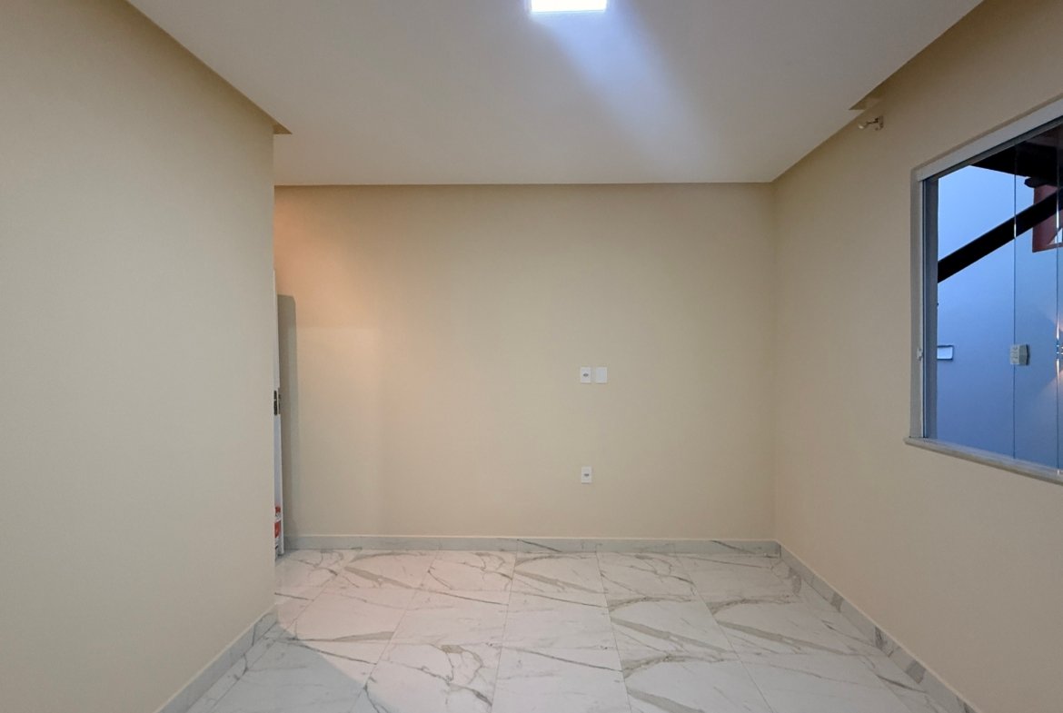 Casa Nova em Valença BA: 2 Suítes, 140m², Pronta para Morar