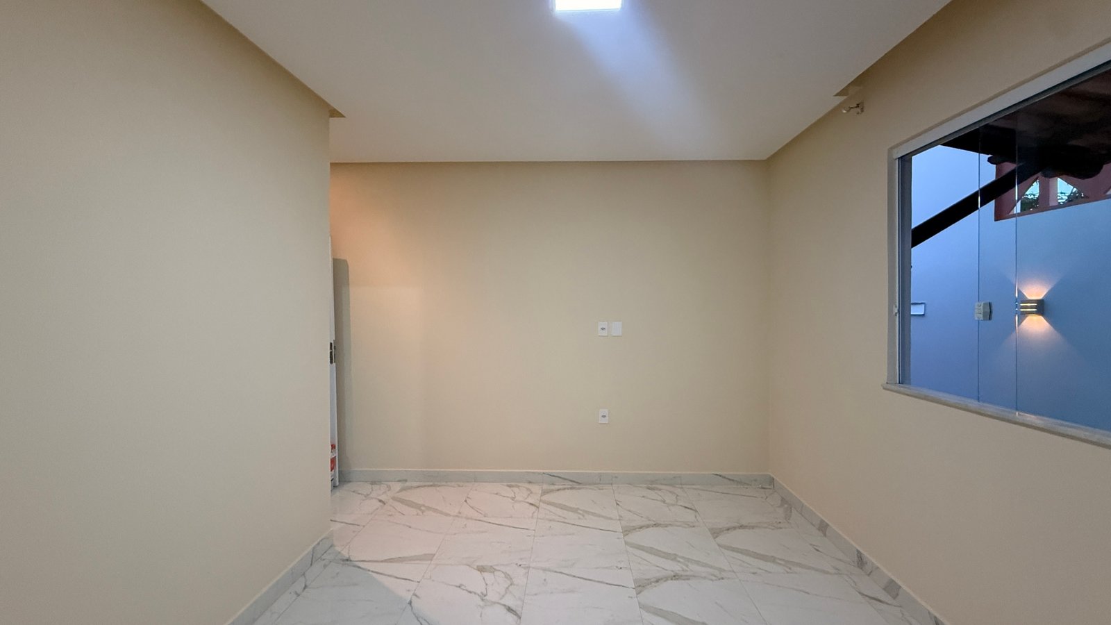 Casa Nova em Valença BA: 2 Suítes, 140m², Pronta para Morar
