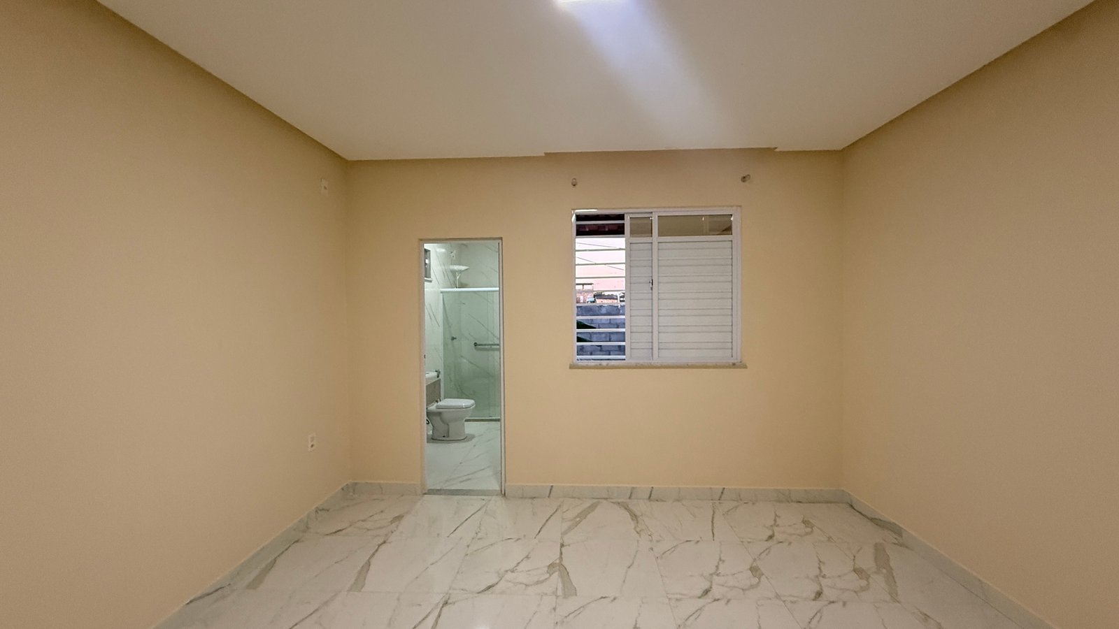 Casa Nova em Valença BA: 2 Suítes, 140m², Pronta para Morar