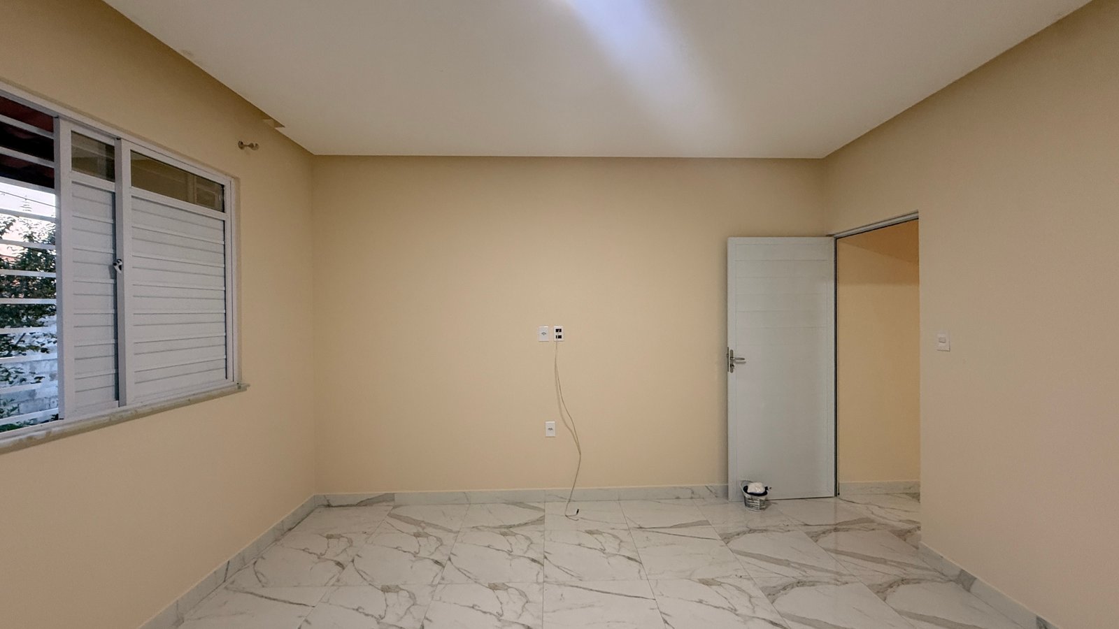 Casa Nova em Valença BA: 2 Suítes, 140m², Pronta para Morar