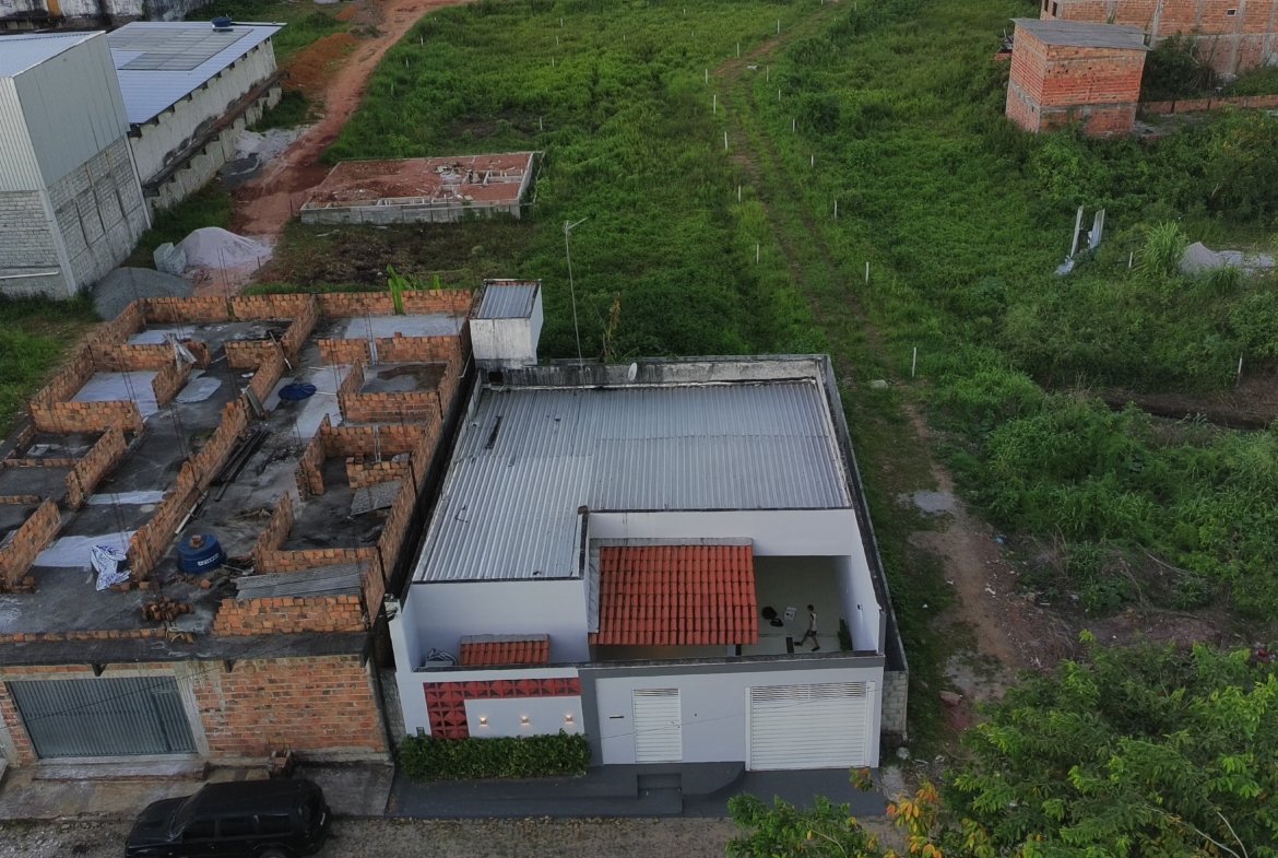 Casa Nova em Valença BA: 2 Suítes, 140m², Pronta para Morar