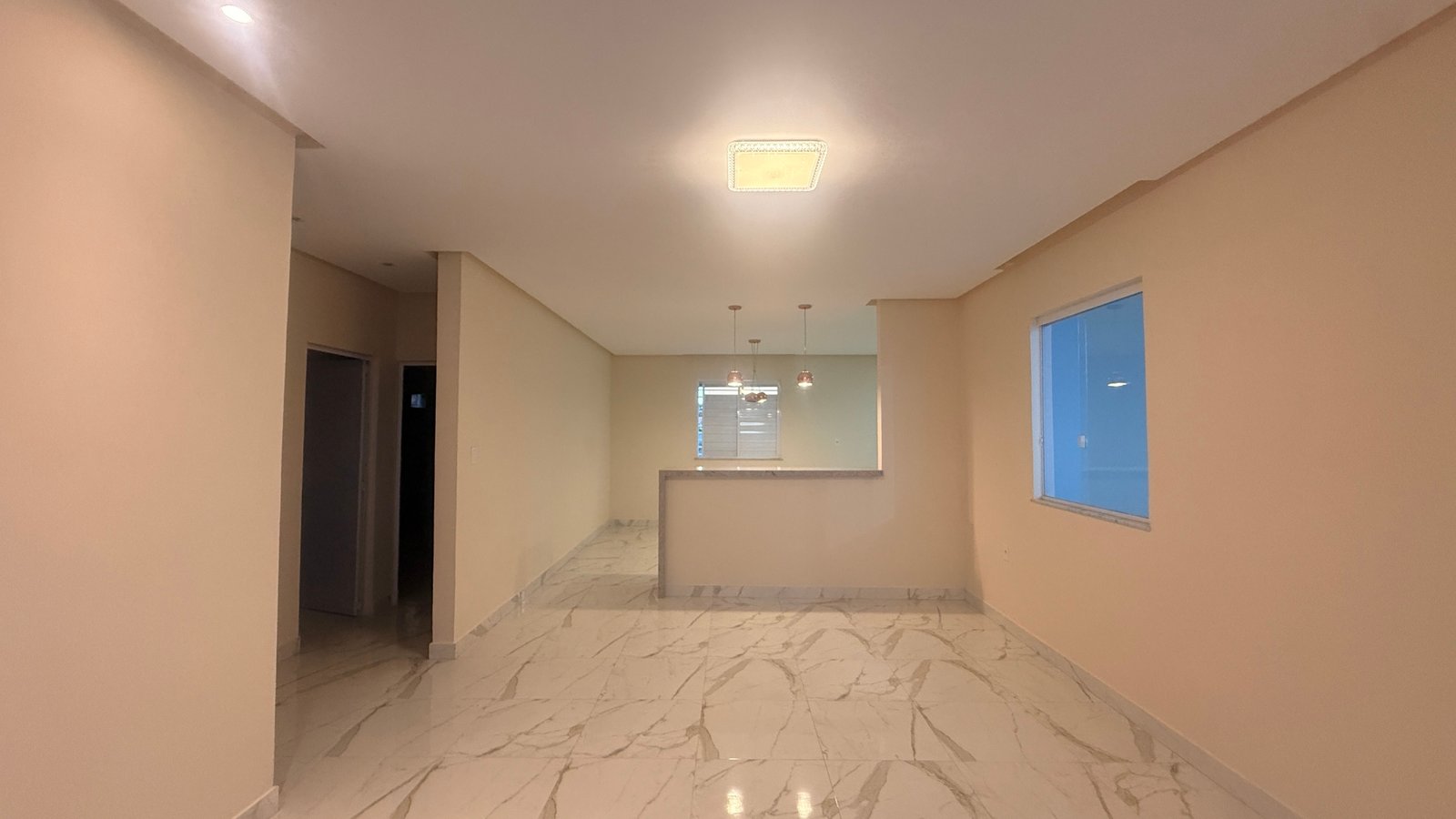 Casa Nova em Valença BA: 2 Suítes, 140m², Pronta para Morar