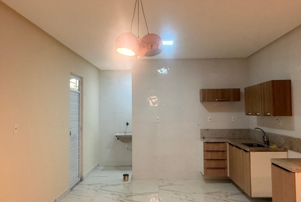Casa Nova em Valença BA: 2 Suítes, 140m², Pronta para Morar