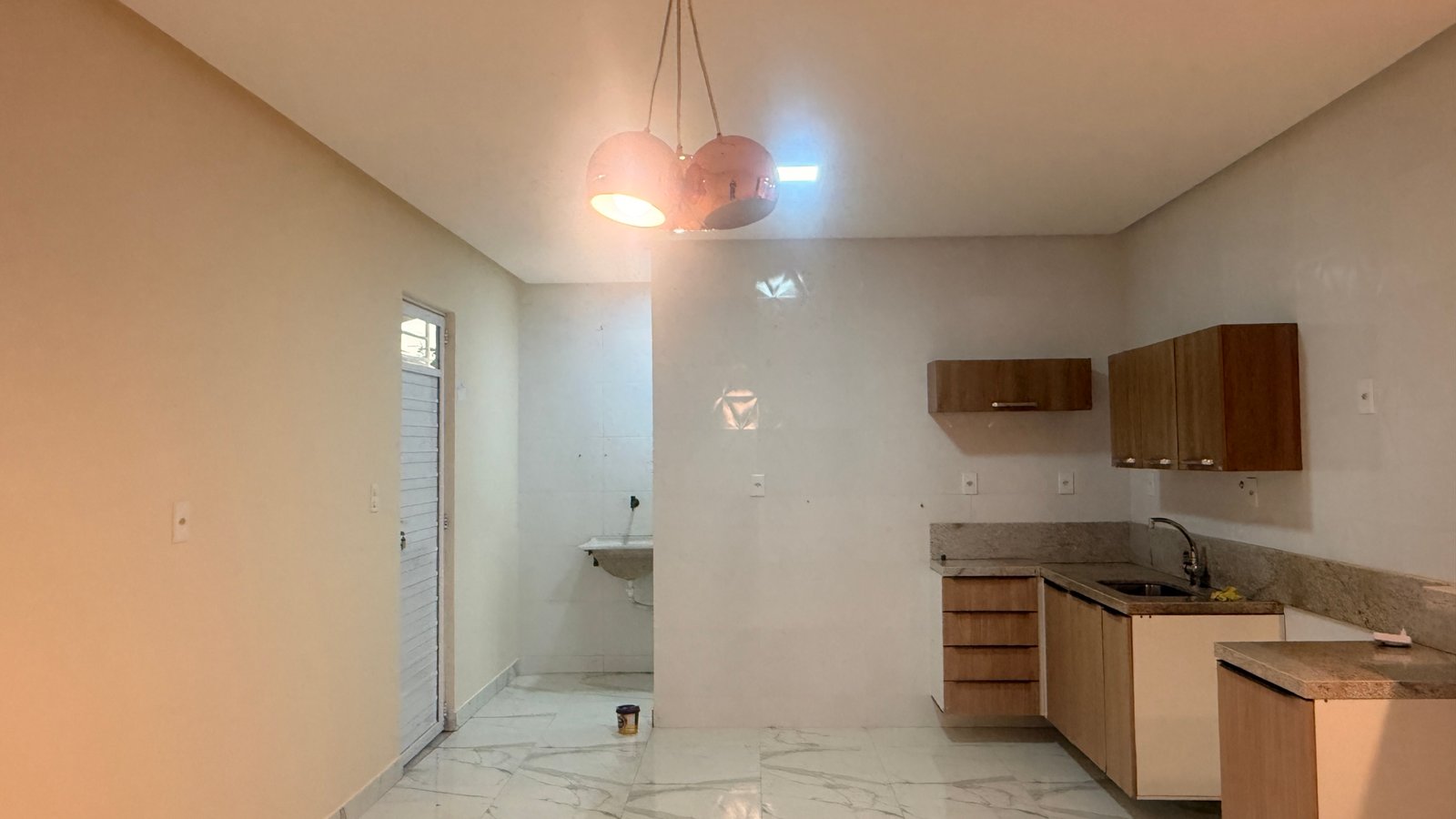 Casa Nova em Valença BA: 2 Suítes, 140m², Pronta para Morar
